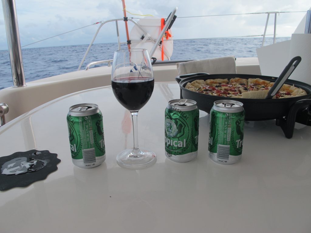 Roberts lørdagspizza, og dagens alkoholkvote.