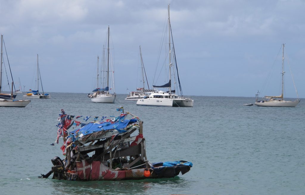 Det finnes originaler her på St.Lucia også. Denne solgte frukt.